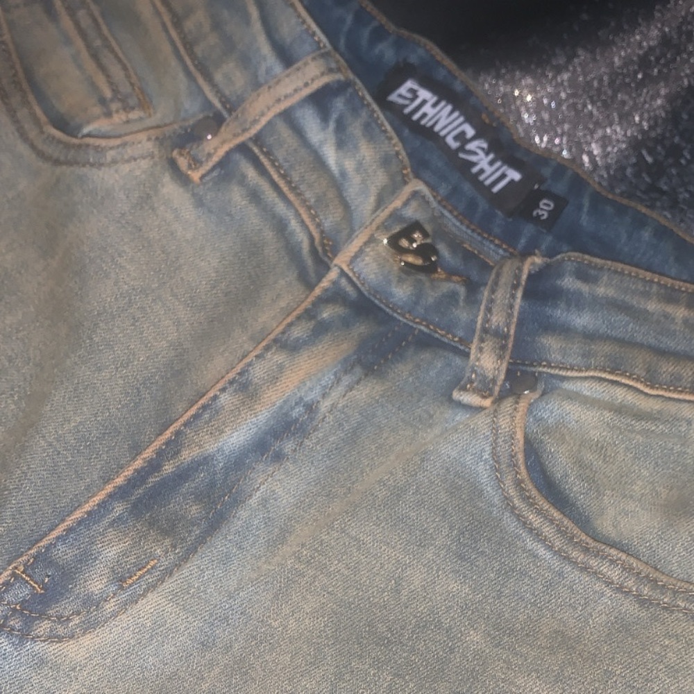 Denim 👖 - Picture 2 of 3